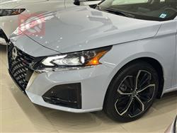 نيسان ألتيما